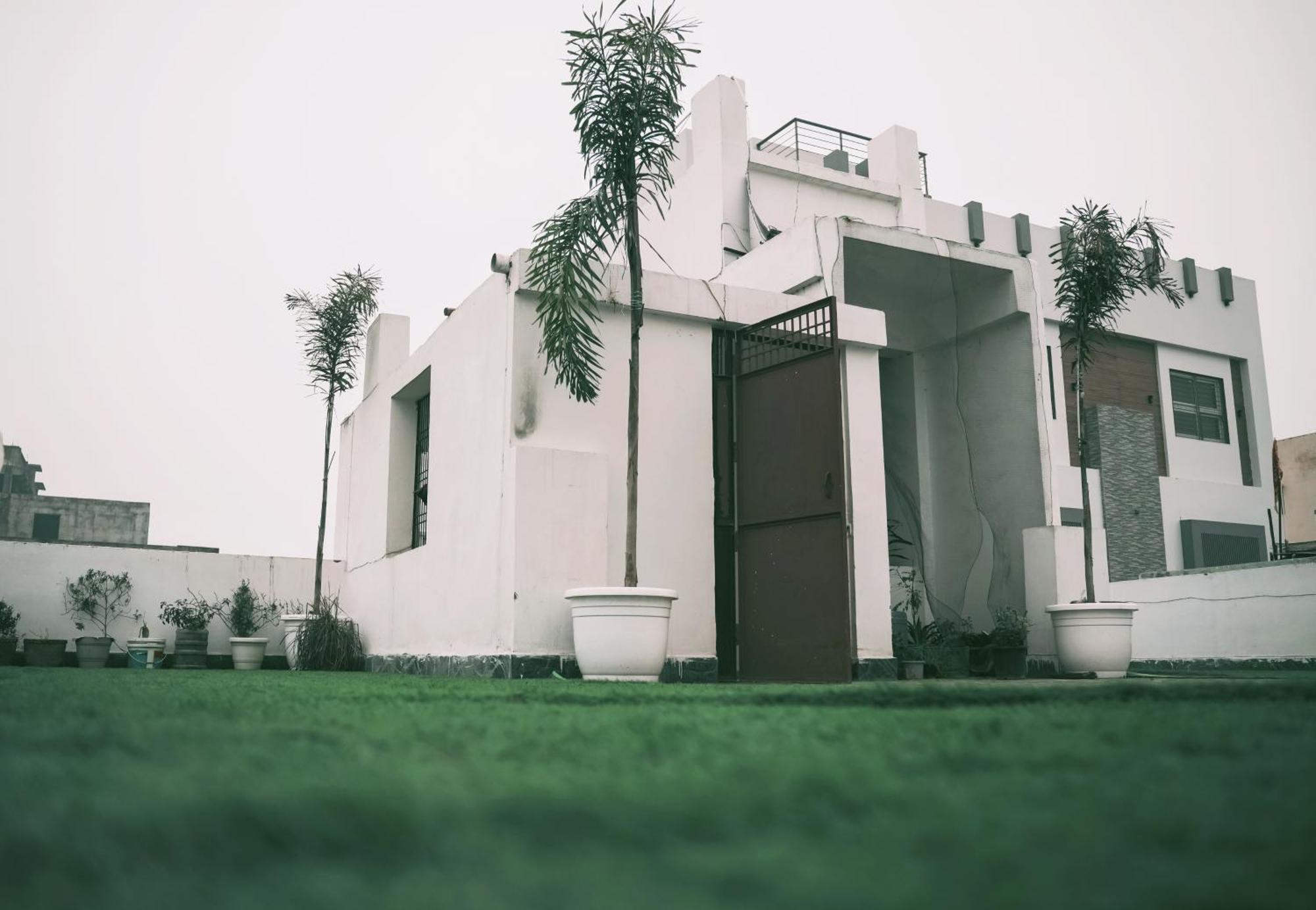 The White Canyon Hotel فاراناسي المظهر الخارجي الصورة